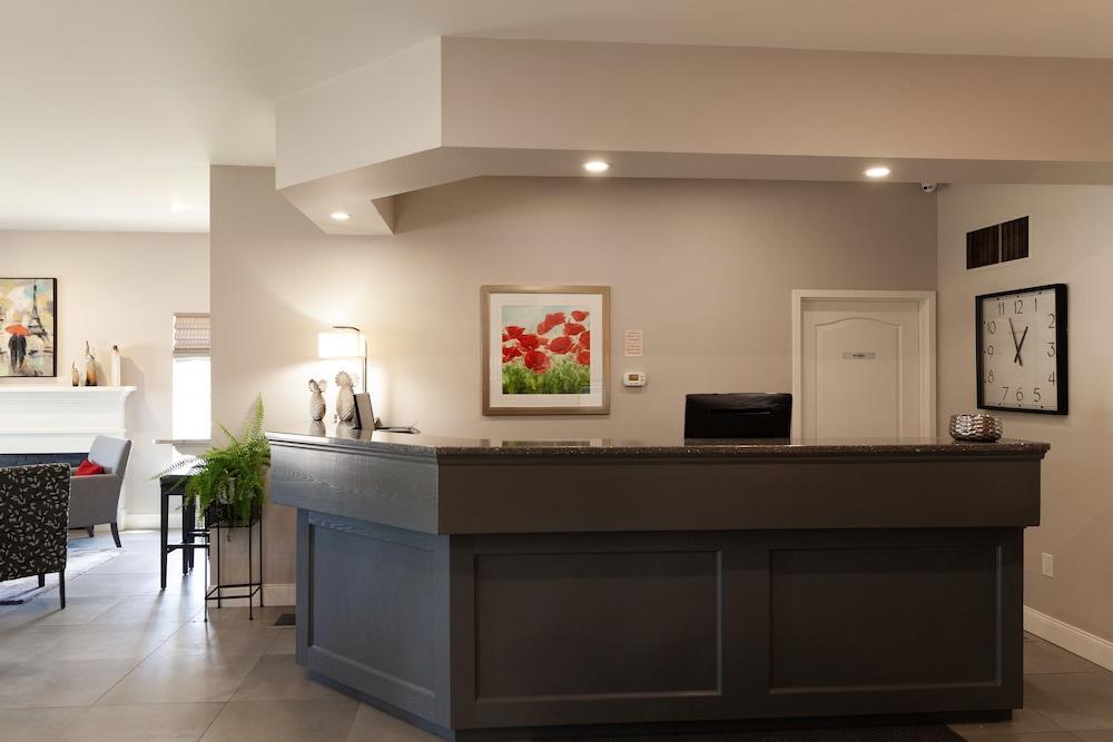 Amsterdam Inn & Suites Монктон Экстерьер фото