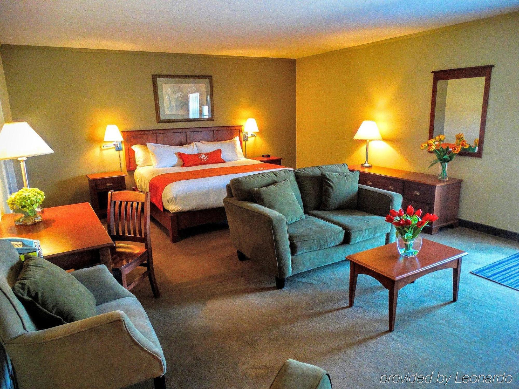 Amsterdam Inn & Suites Монктон Экстерьер фото