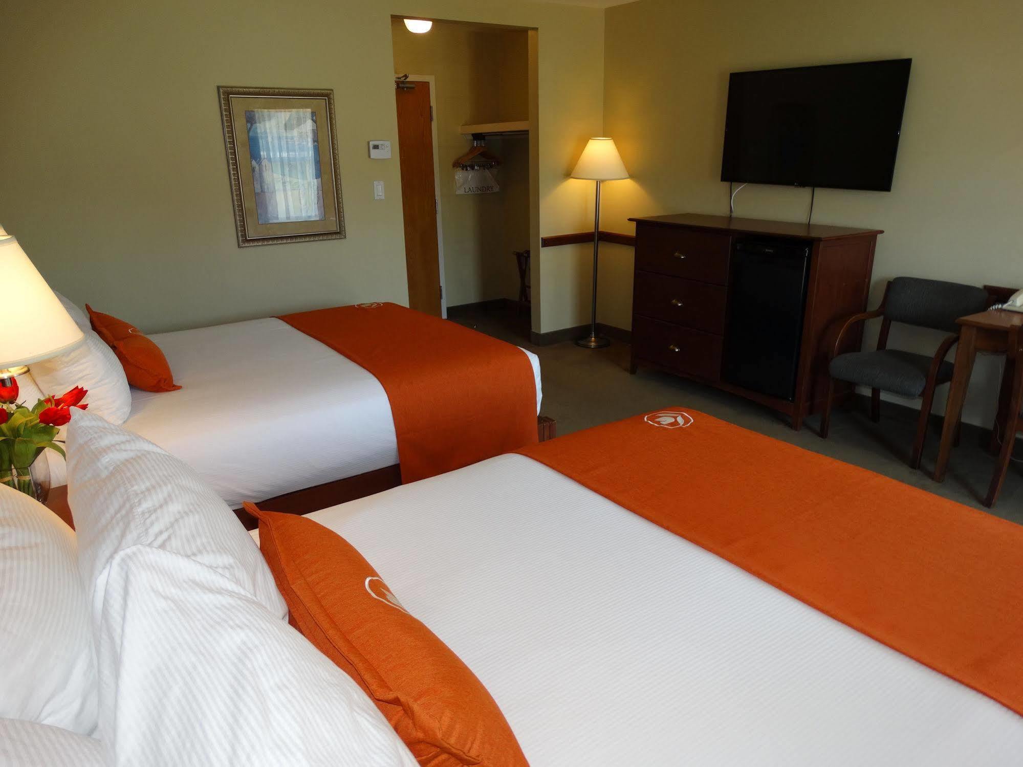 Amsterdam Inn & Suites Монктон Экстерьер фото
