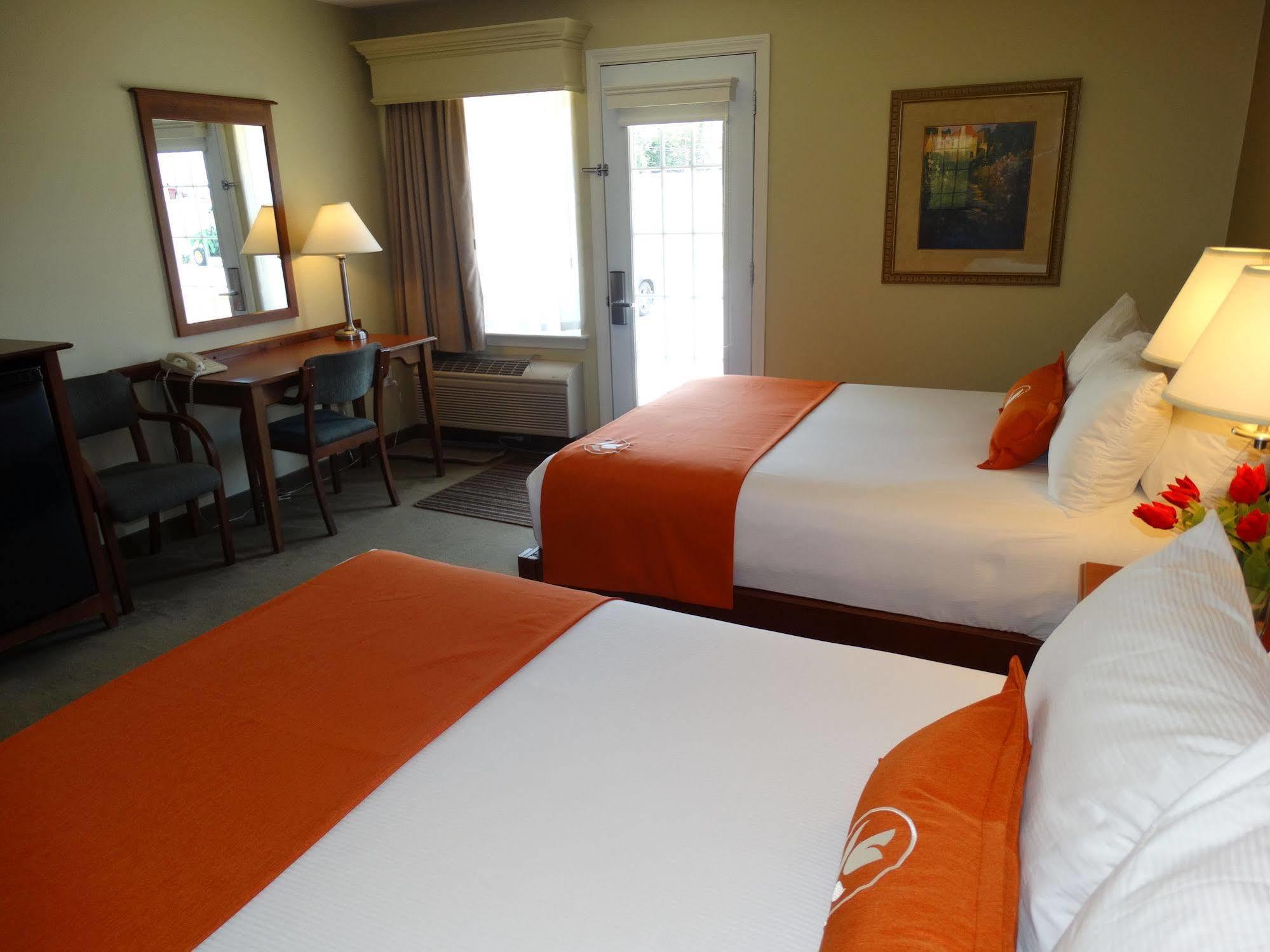 Amsterdam Inn & Suites Монктон Экстерьер фото