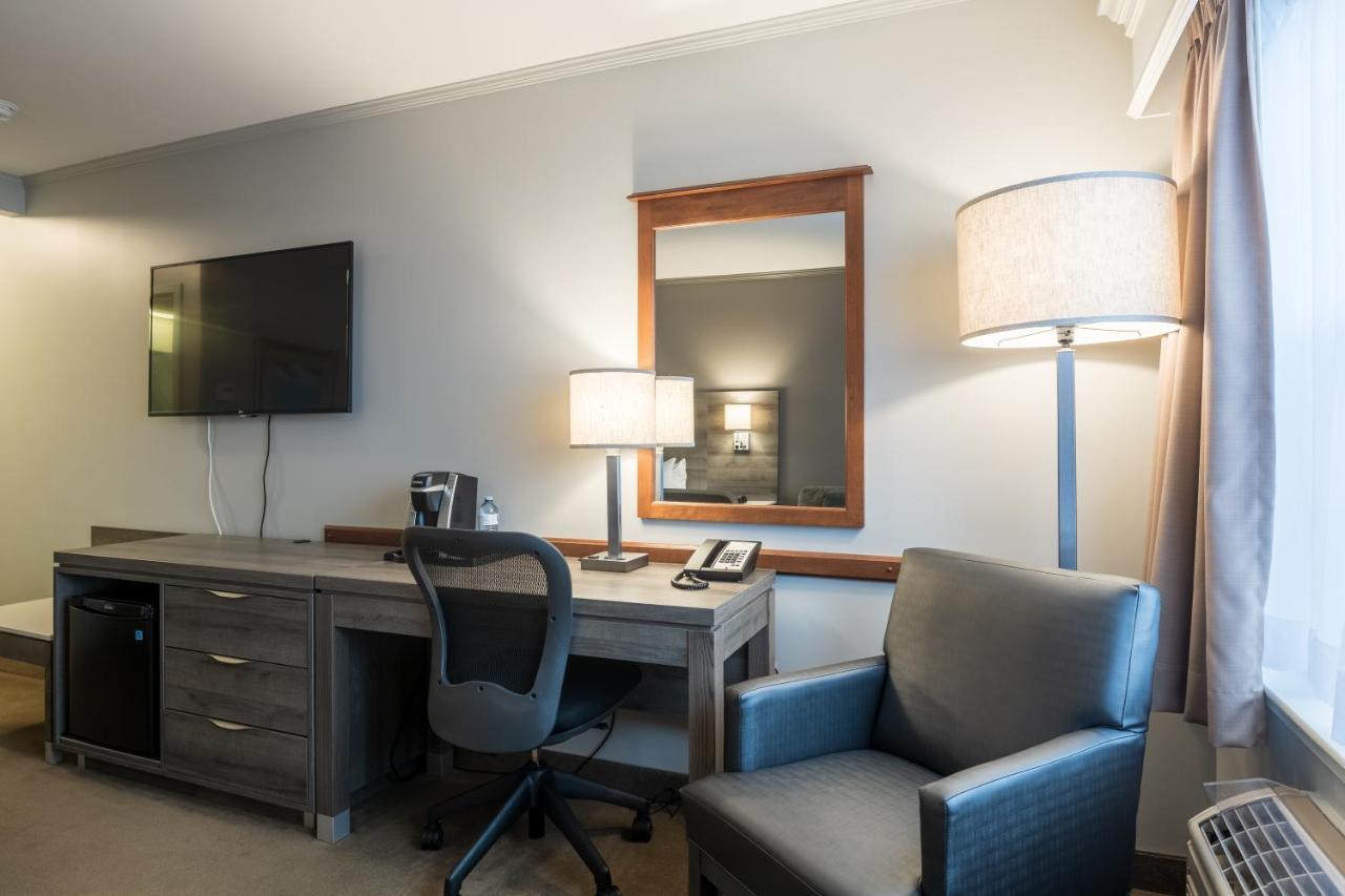 Amsterdam Inn & Suites Монктон Экстерьер фото