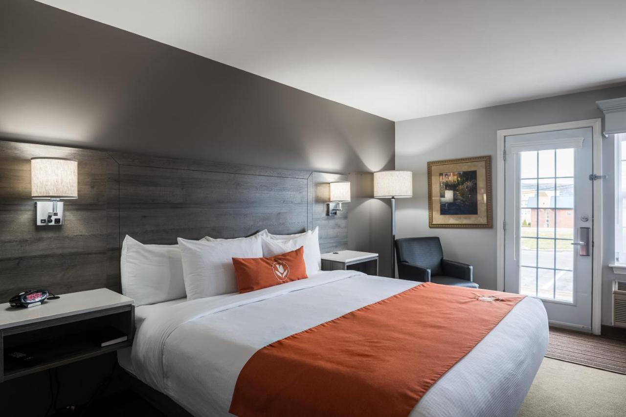 Amsterdam Inn & Suites Монктон Экстерьер фото