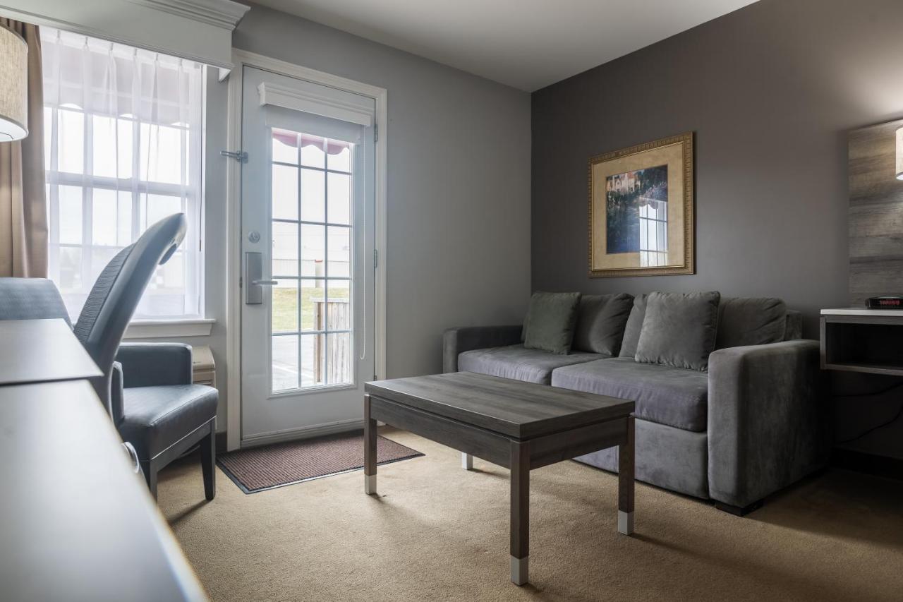 Amsterdam Inn & Suites Монктон Экстерьер фото